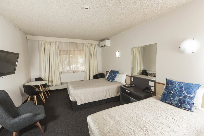 Hawker ACT Accommodation Resorts