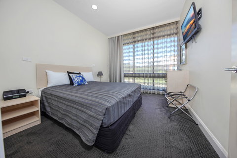 Belconnen Way Motel And Serviced Apartments - Accommodation Resorts 3