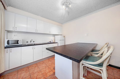 Belconnen Way Motel And Serviced Apartments - Accommodation Resorts 4