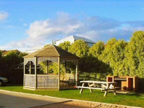 Pelican At Lakes Motel - Accommodation Resorts 0