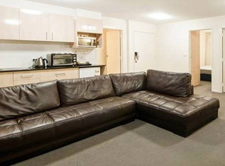 The Statesman Hotel - Accommodation Resorts 0