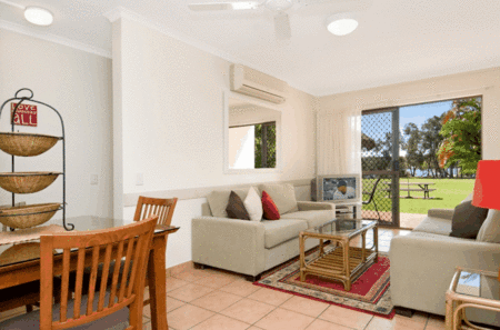 Cayman Quays - Accommodation Resorts