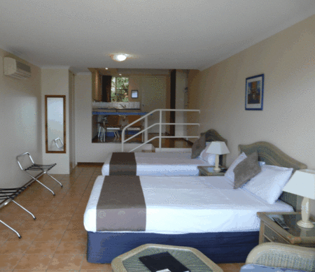 Sunlit Waters Studio Apartments - Accommodation Resorts 5