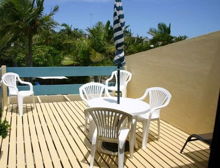 Noosa Terrace And Belmondos - Accommodation Resorts 3