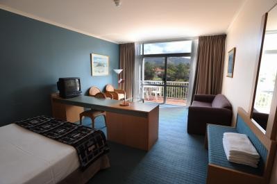 Absolute Beachfront Opal Cove Resort - Accommodation Resorts 2