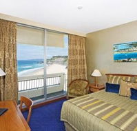 Quality Hotel Noahs on the Beach - Accommodation Resorts