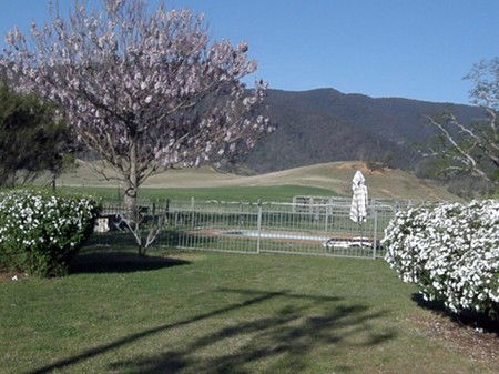 Monga NSW Accommodation Resorts