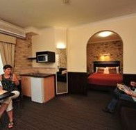 Highlander Motor Inn And Apartments - Accommodation Resorts