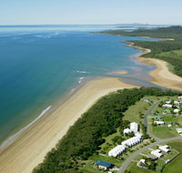 SeaEagles Beach Resort - Accommodation Resorts