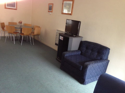 Carnegie Motor Inn And Serviced Apartments - Accommodation Resorts 1