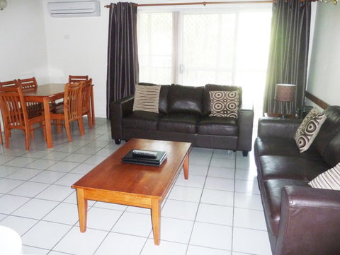 The Shores Holiday Apartments - Accommodation Resorts 3