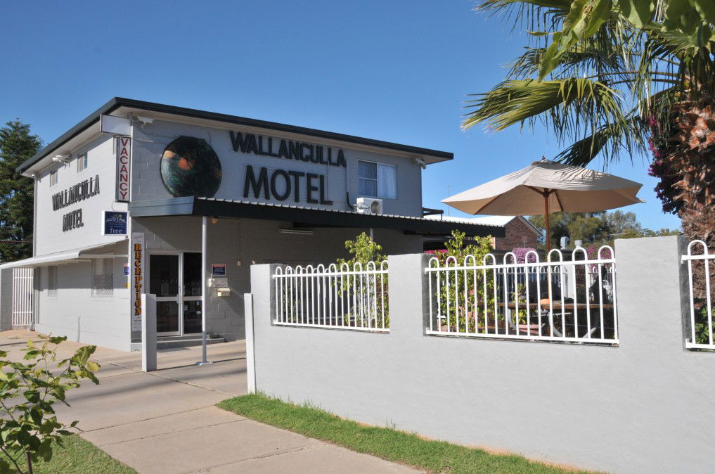Lightning Ridge NSW Accommodation Resorts