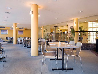 Ibis Styles Canberra Narrabundah - Accommodation Resorts 3