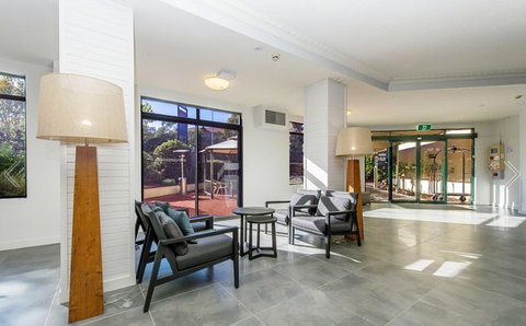 Alpha Hotel Canberra - Accommodation Resorts 1