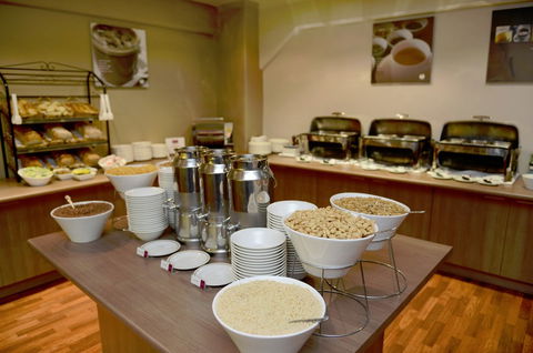 Mercure Grosvenor Hotel Adelaide - Accommodation Resorts 3