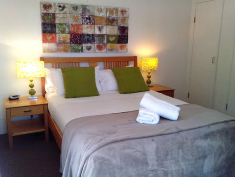 Outrigger Bay Apartments - Accommodation Resorts 5