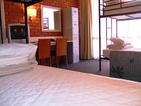 Alice In The Territory - Accommodation Resorts 5