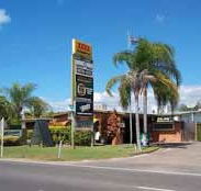 Queens Beach Motor Hotel - Accommodation Resorts