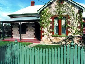 Naracoorte Cottages - Smith Street Villa - Accommodation Resorts 0