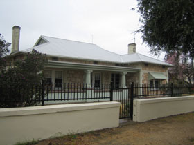 Naracoorte Cottages - MacDonnell House - Accommodation Resorts 0