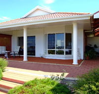 Close Encounters Bed and Breakfast - Accommodation Resorts