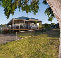 Serenity Holiday House - Accommodation Resorts