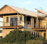 Tipara - Accommodation Resorts