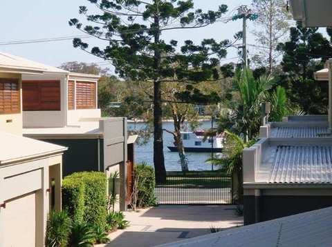 Sonoma Noosaville - Accommodation Resorts 0