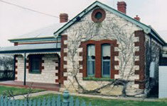 Naracoorte Cottages - Smith Street Villa - Accommodation Resorts 4
