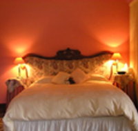 Cow 'n' Calf Art Gallery Unit - Accommodation Resorts