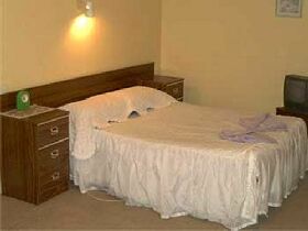 Midlands Hotel - Accommodation Resorts 0