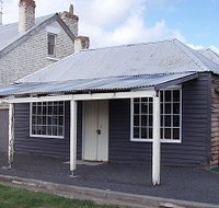 Elm Corner Cafe and Accommodation