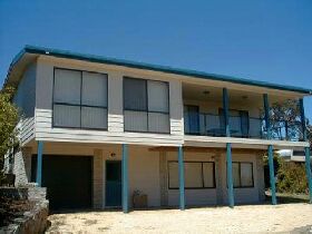 Lazy Wave Beach House - Accommodation Resorts 0