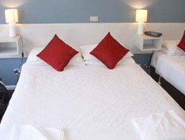 Leisure Inn Waterfront Lodge - Accommodation Resorts 4