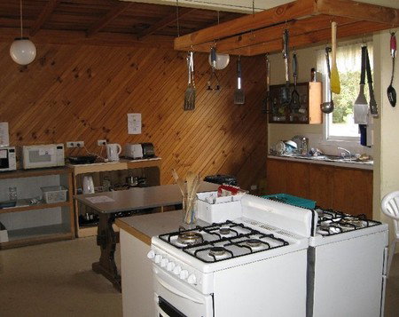 Strahan Backpackers YHA - Accommodation Resorts 3