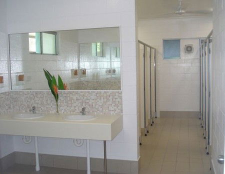 Absolute Backpackers Mission Beach - Accommodation Resorts 5