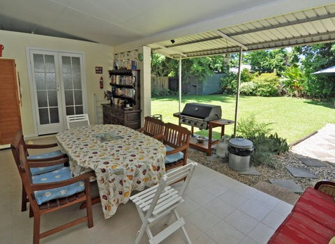 Cairns Holiday Homes Wilks House - Accommodation Resorts 2