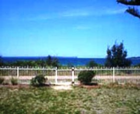 Bay Beachfront - Accommodation Resorts 0