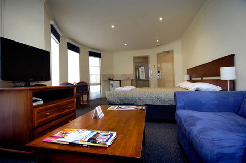Parklands Apartments Dickson - Accommodation Resorts 1