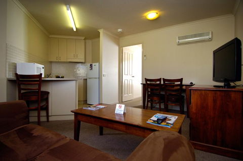 Parklands Apartments Dickson - Accommodation Resorts 2