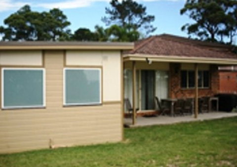 Bay Beachfront - Accommodation Resorts 3
