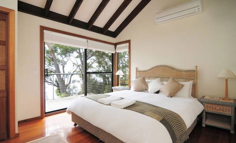 Bungalows On The Beach - Accommodation Resorts 2