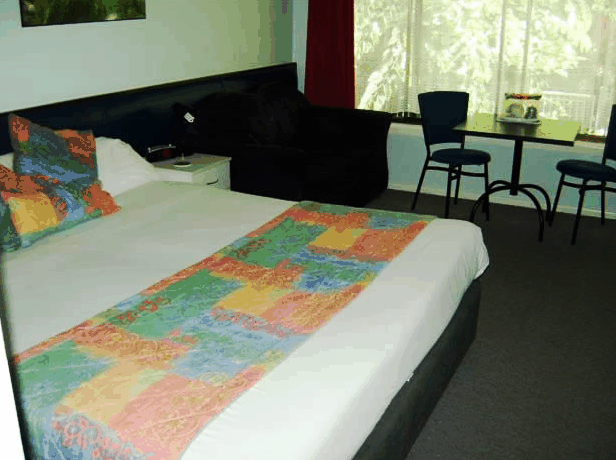 Poinciana Motel - Accommodation Resorts