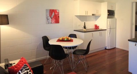 Maclean Stays - Accommodation Resorts 4