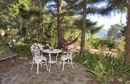 Castle On The Hill Bed And Breakfast - Accommodation Resorts 1