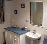 Blue Wren Cottage - Coolabah - Accommodation Resorts