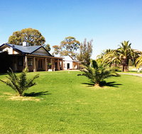 Curlwaa Caravan Park - Accommodation Resorts