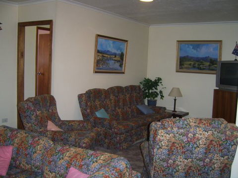 Sonnblick Lodge - Accommodation Resorts 2