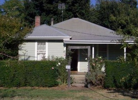 Honeysuckle Cottage Jingellic - Accommodation Resorts 0