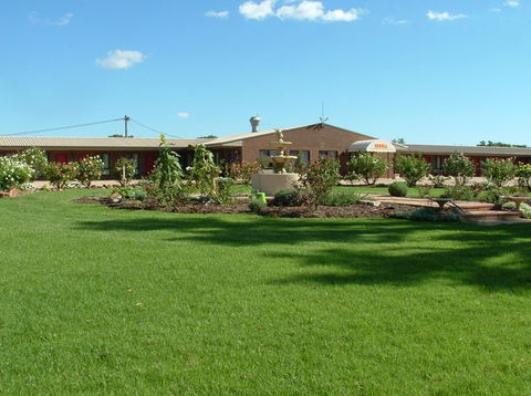 Newell Motor Inn - Accommodation Resorts 0